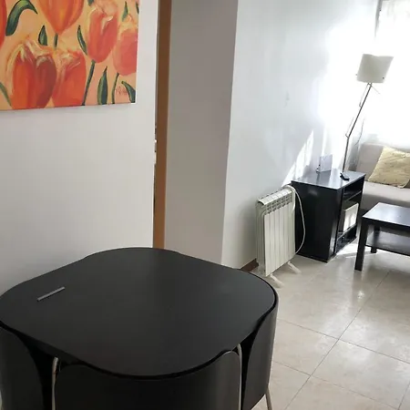 New! For 3 People Near Fira Gran Via Apartamento *